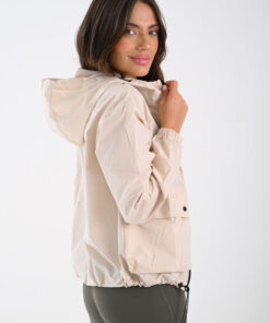 Alternative view of Campera Rompeviendo Mailo