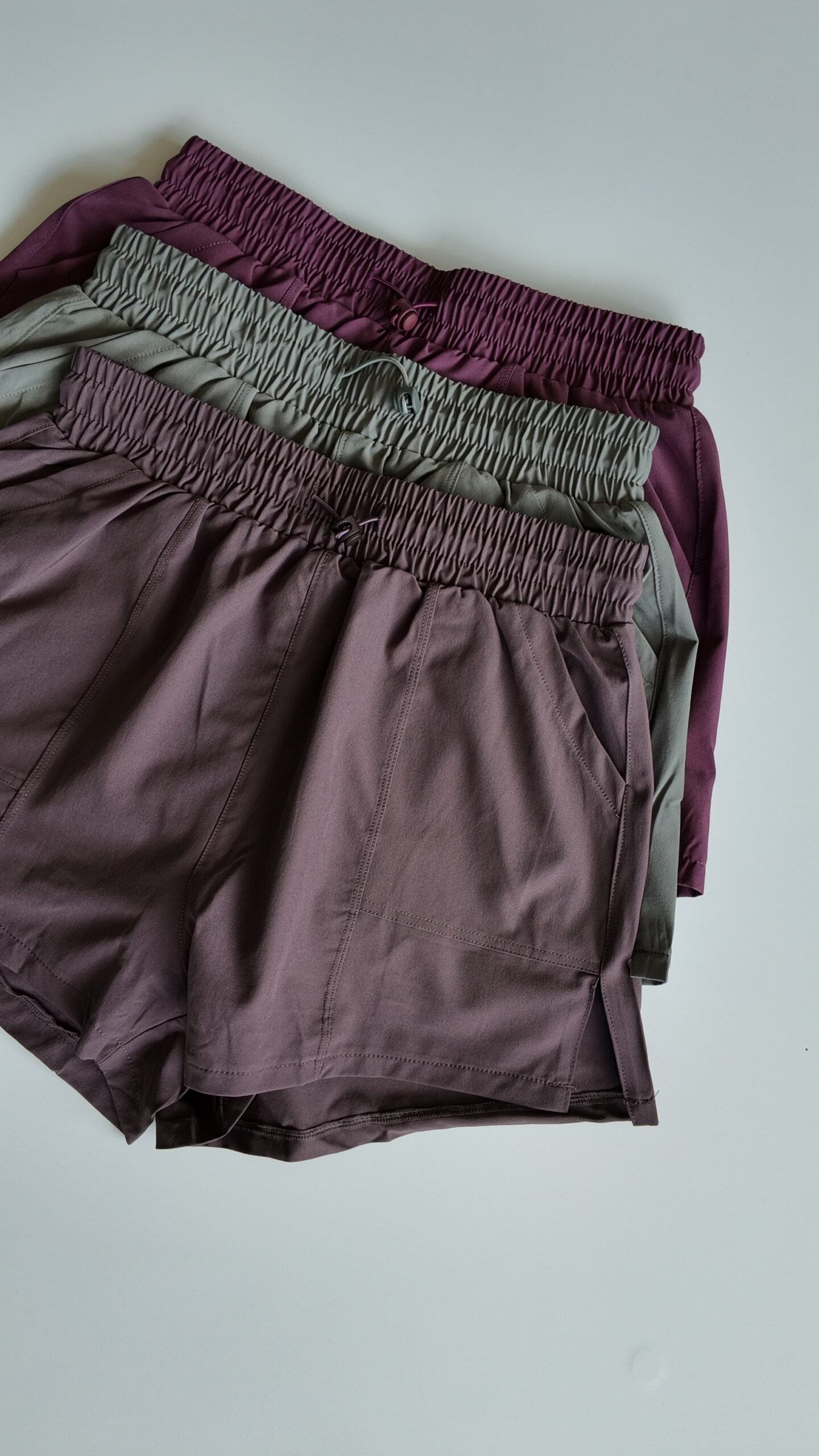 Short Rompeviento Reni